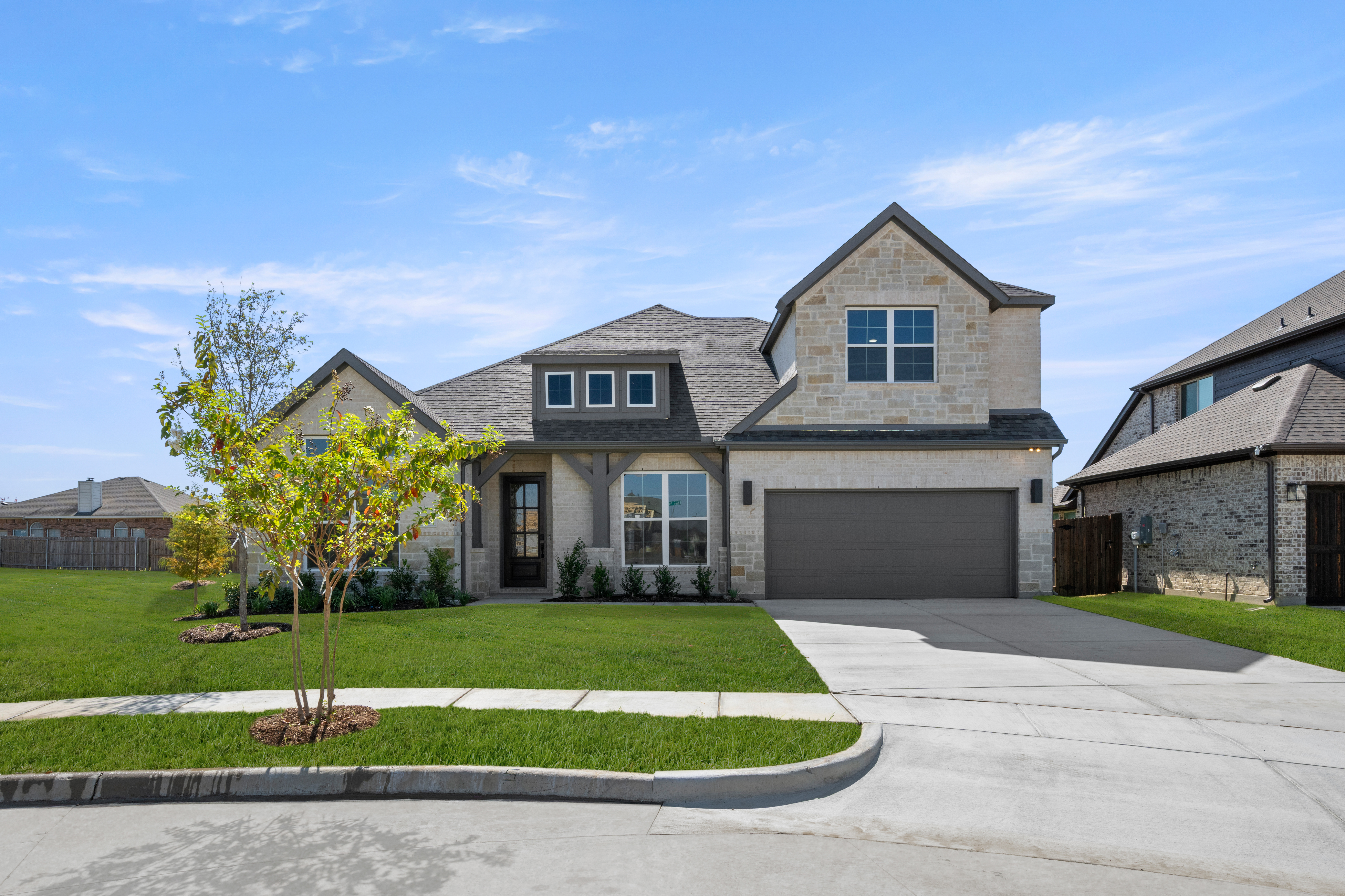 2601 Lila Street, Burleson, TX 76028