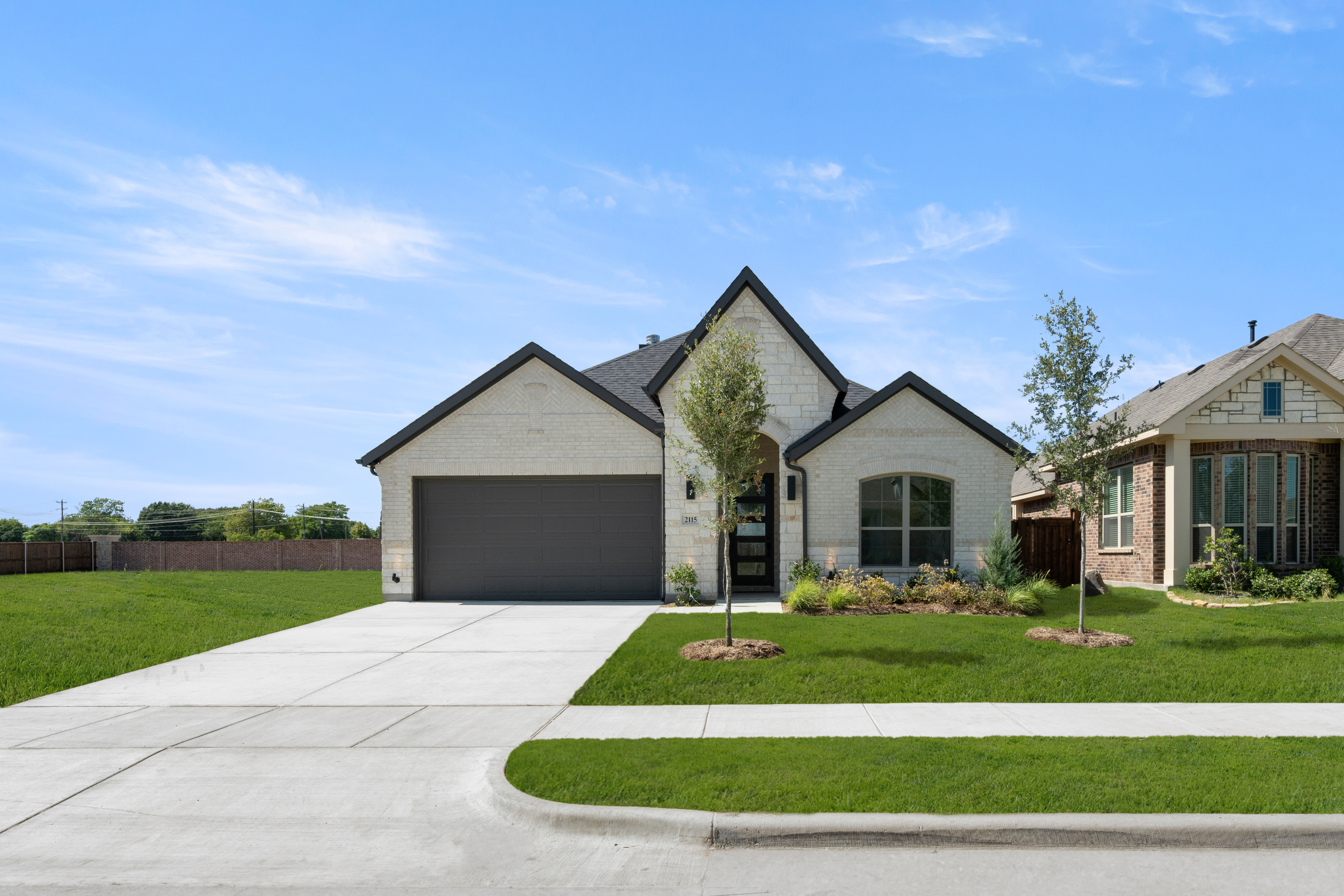 2115 Pennywell Drive, Mansfield, TX 76084